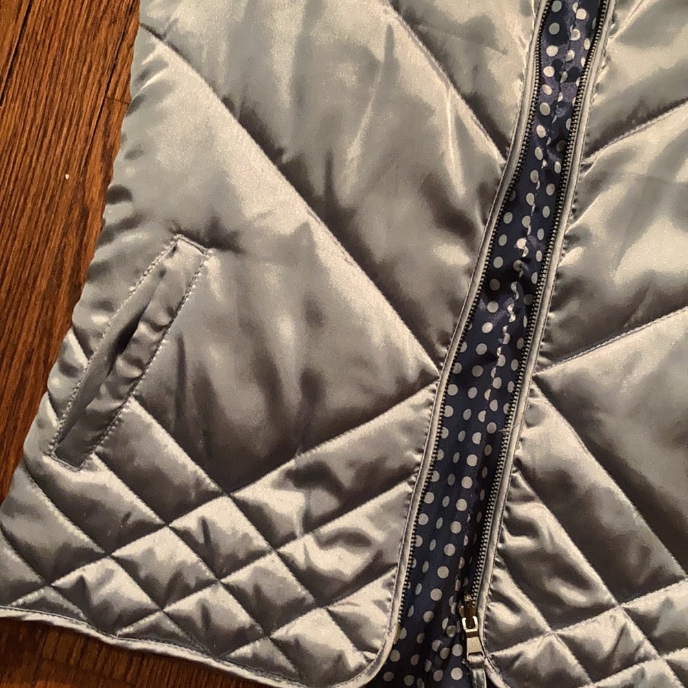Reversible vest - Picture 4 of 9